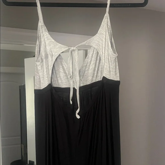 Volcom Black and Gray Maxi Dress - Picture 4 of 5